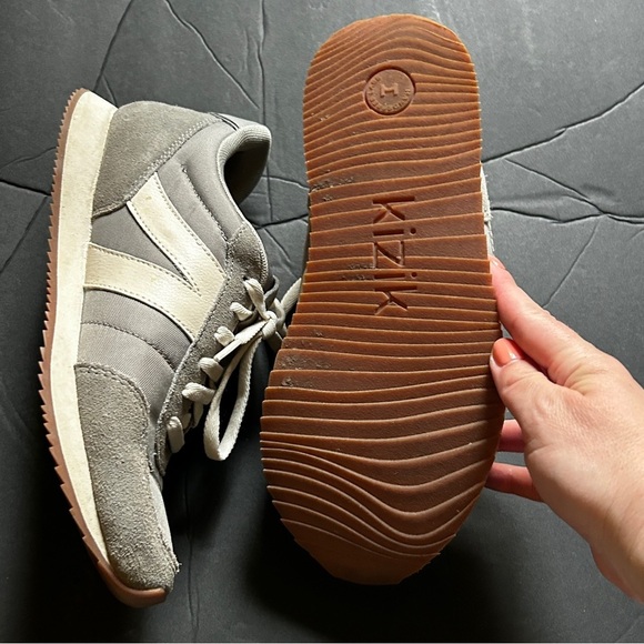 Kizik Milan Gray and White Women's Sneakers - Picture 6 of 6